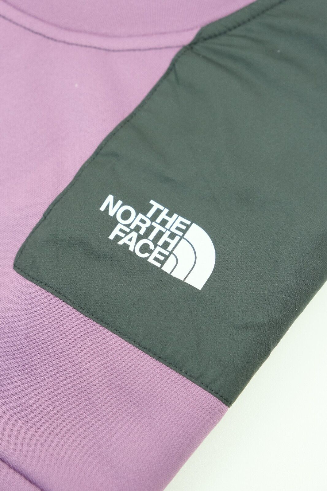 The North Face Girls Surgent Crew Sweatshirt / Purple / RRP £45