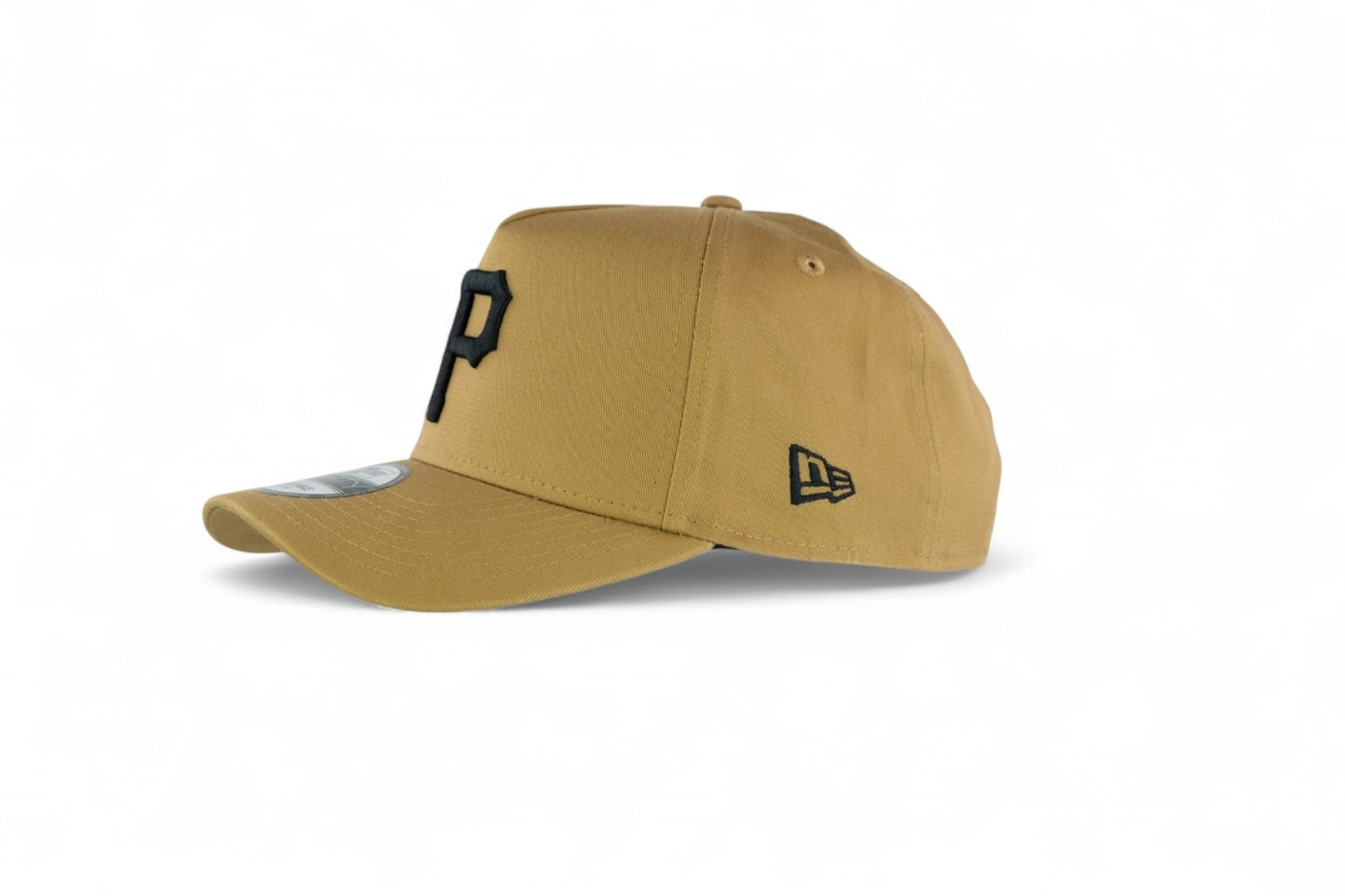 New Era Pittsburgh Pirates 9FORTY A Frame Evergreen Cap / Wheat Beige / RRP £30