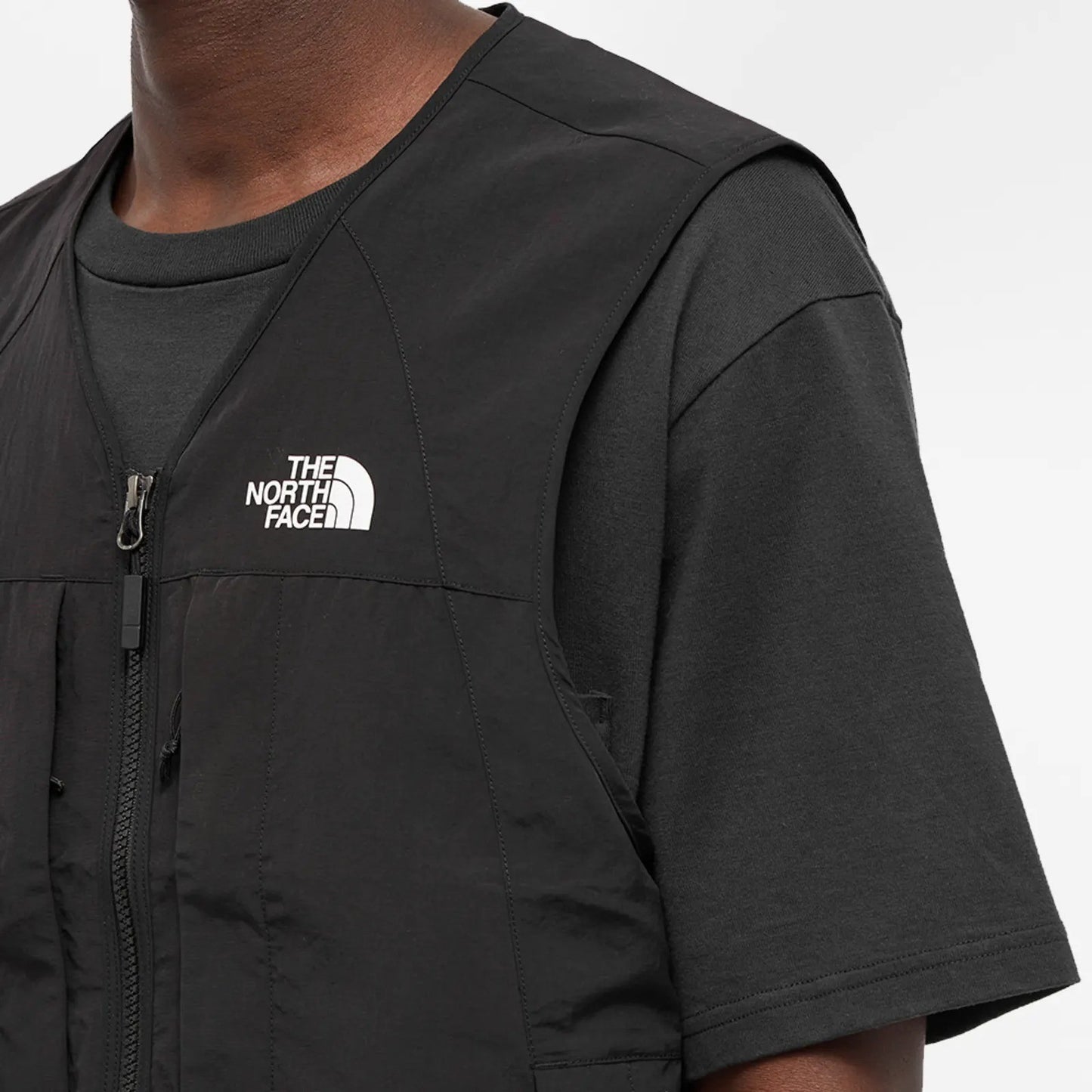 The North Face Mens 2000 Mountain Vest / TNF Black / RRP £135