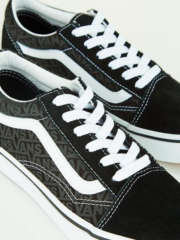 Vans Old Skool Trainers / Junior Kids (4, 5 & 5.5) / Black Logo / RRP £50