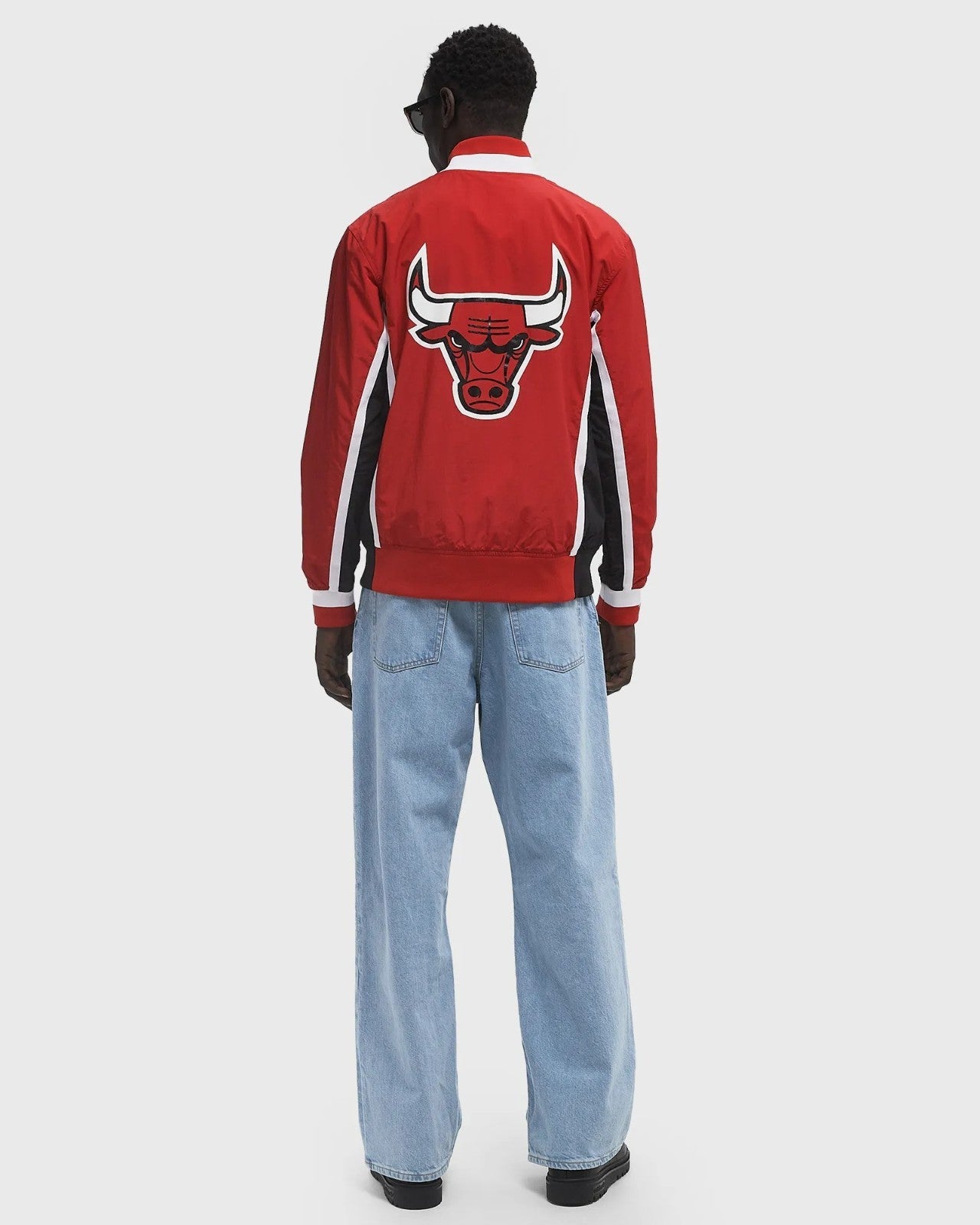 Mitchell and Ness Chicago Bulls Retro Warm Up Jacket / Red Black / RRP £275