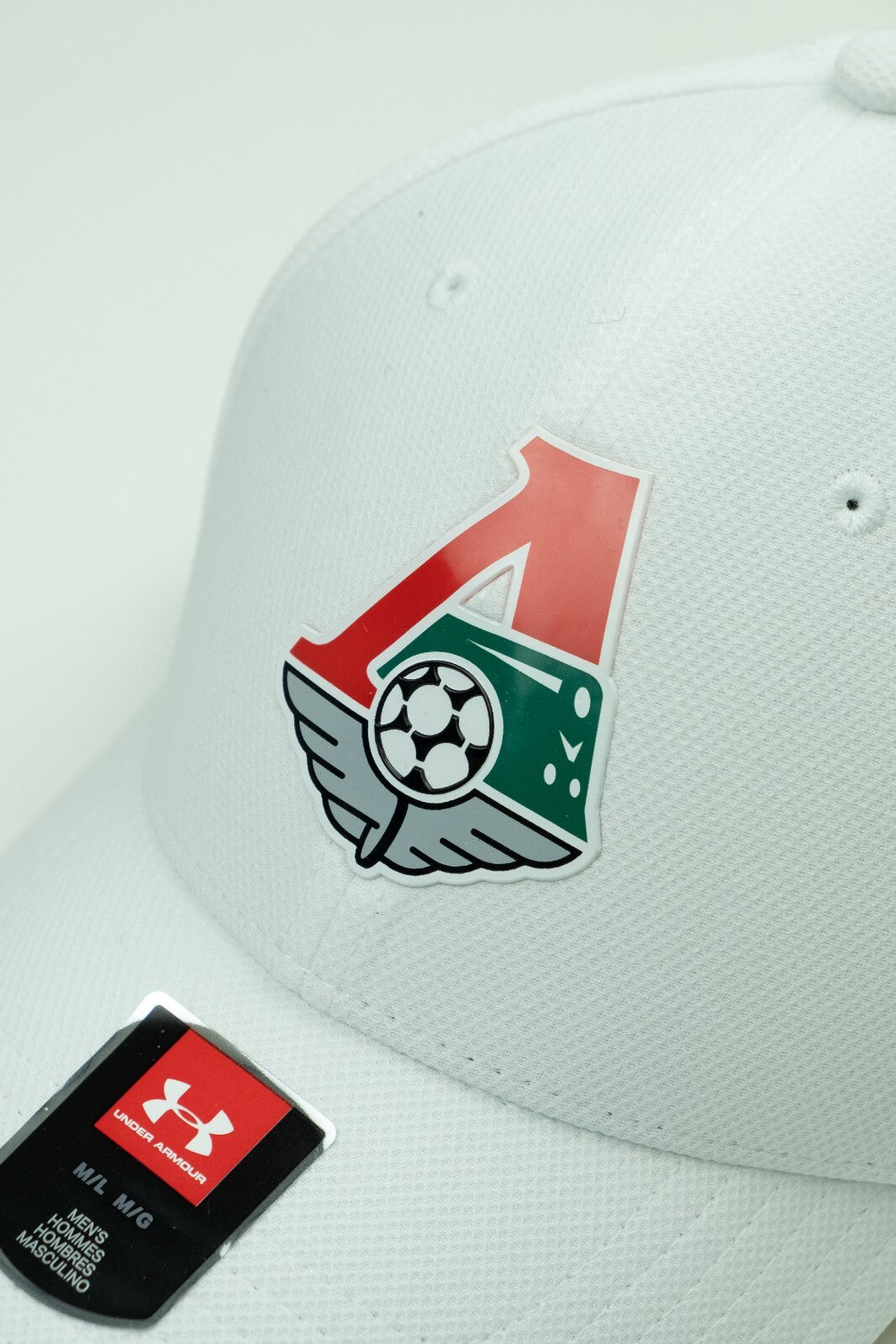 Under Armour 19-20 Lokomotiv Moscow Blitzing 3.0 Cap / White / Mens / RRP £20.99