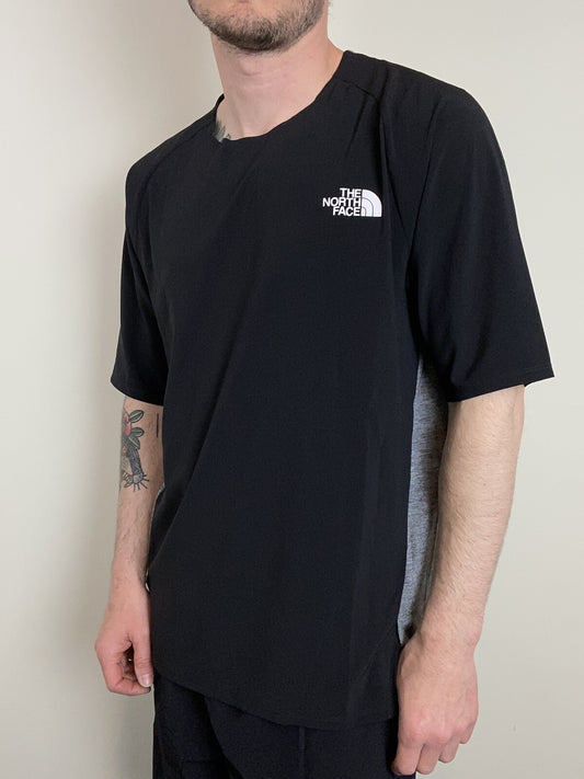 The North Face Advant S/S Athletic T-Shirt / Black / BNWT / Medium