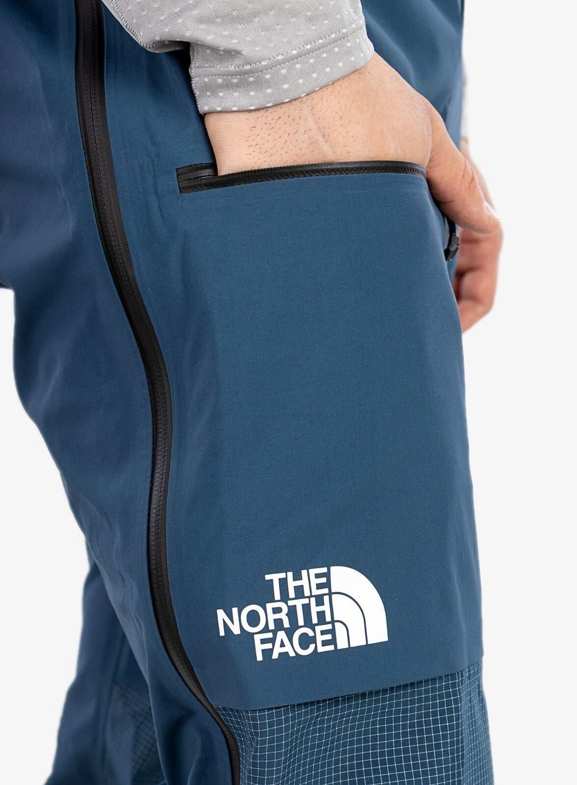 The North Face Men's Summit L5 Futurelight Full Zip Bib Pant / Blue / RRP £585