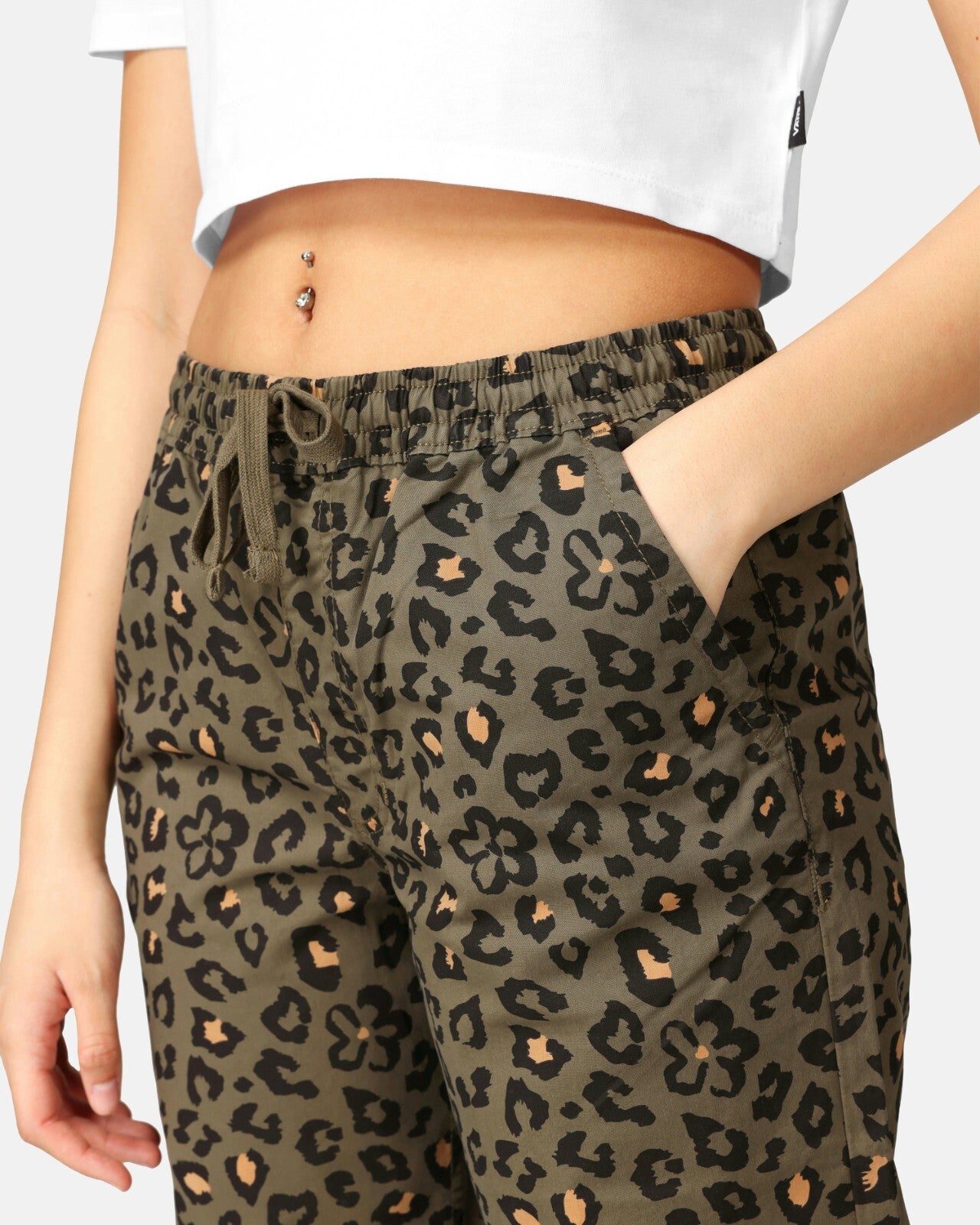 Vans Womens Range Print Relaxed Pant / Green Leopard / RRP £57