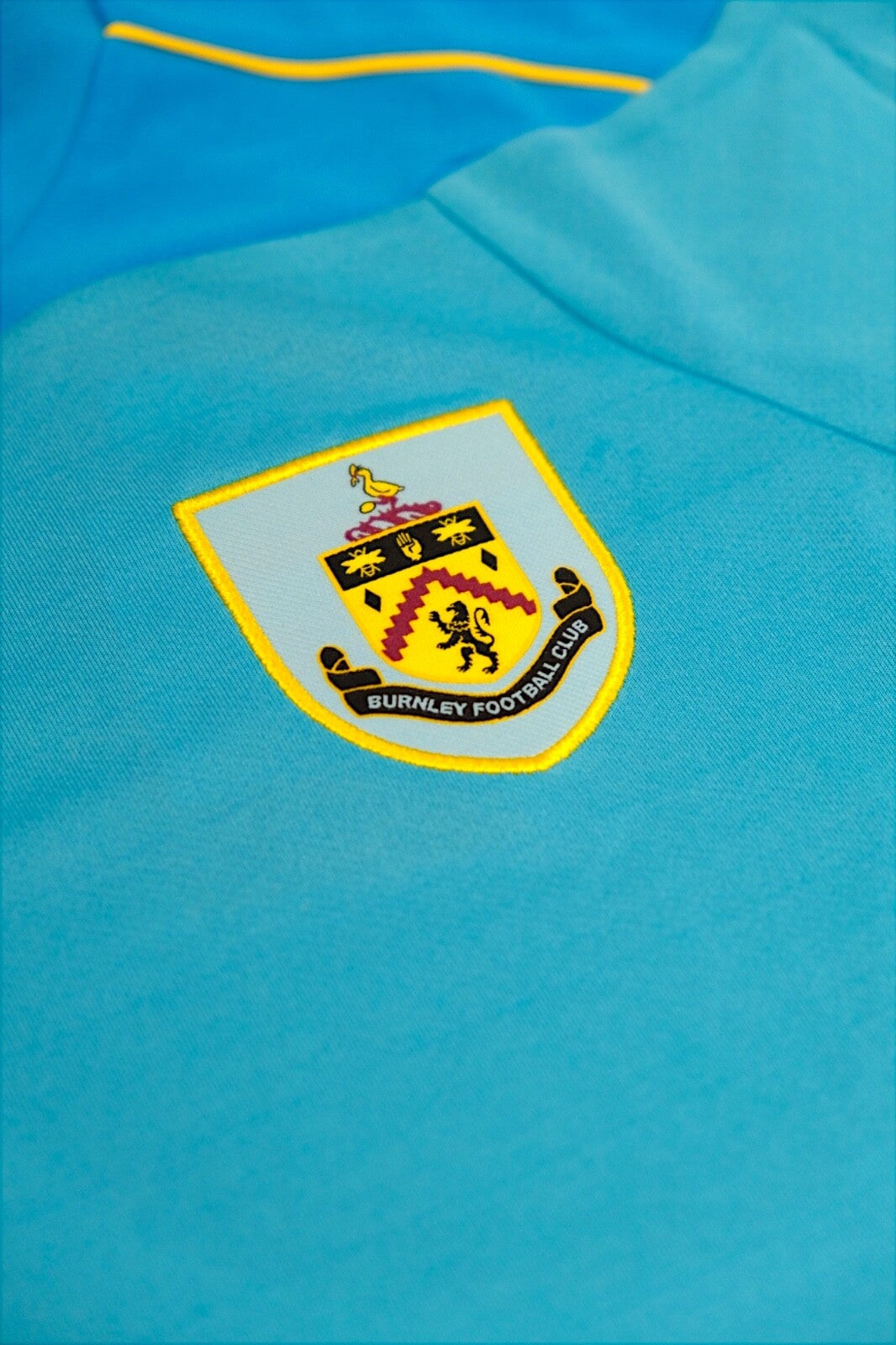 Umbro 2020-21 Burnley GK Shirt / Kids / Blue / RRP £39.99