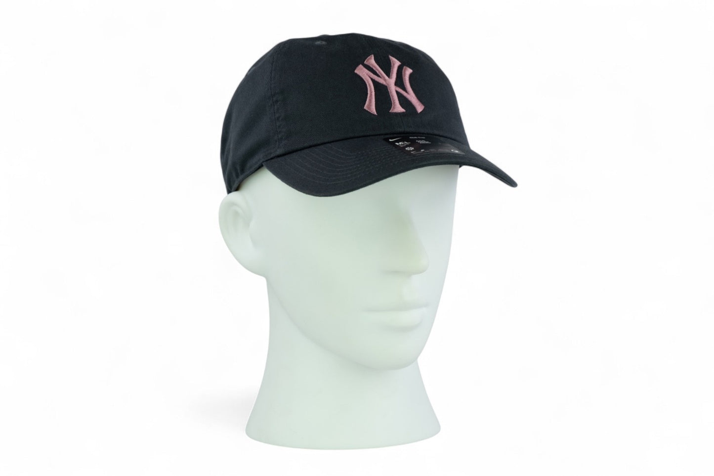 Nike Adult New York Yankees MLB Relaxed Club Cap / Grey Purple / RRP £22