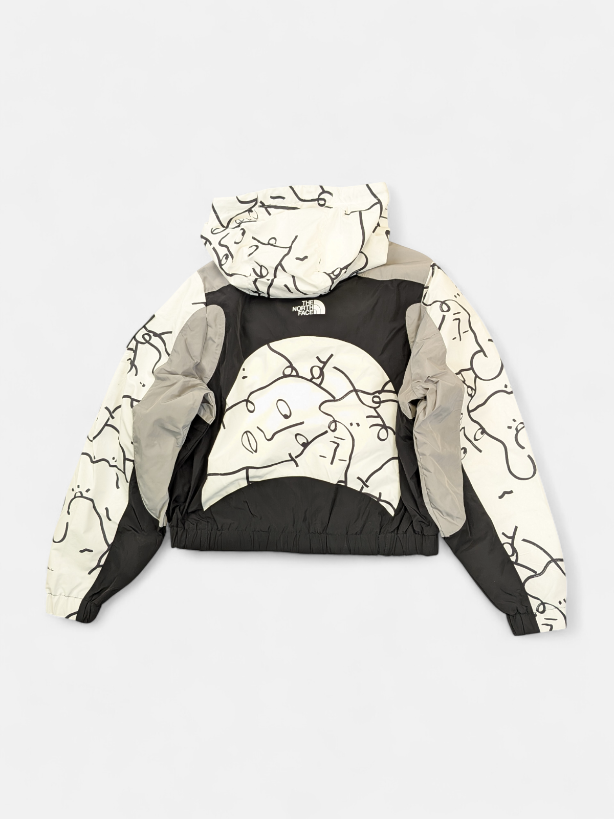 The North Face Womens Black Box Search & Rescue Wind Jacket / White/ RRP £140