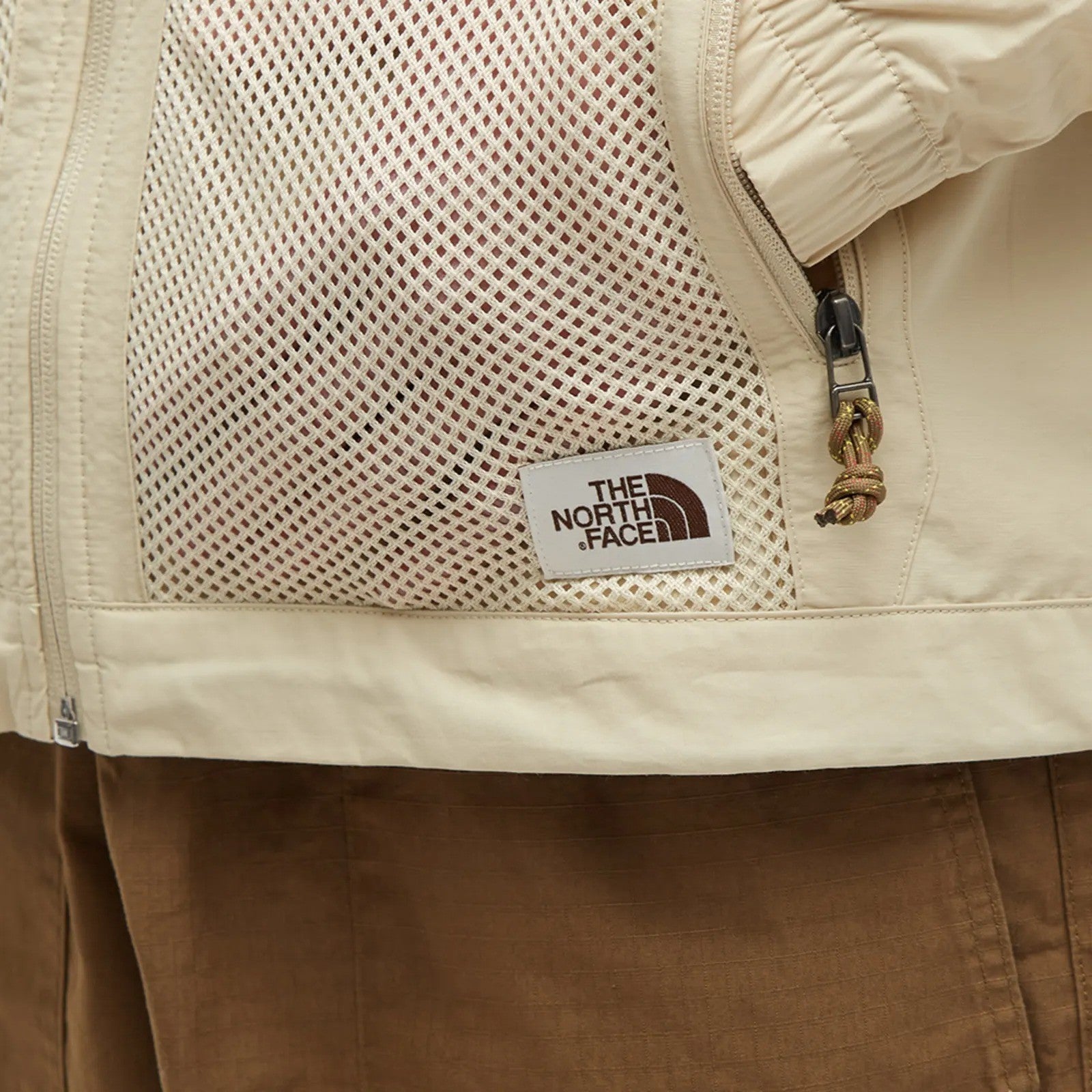 The North Face Mens Sky Valley Wind Jacket / Gravel / RRP £160
