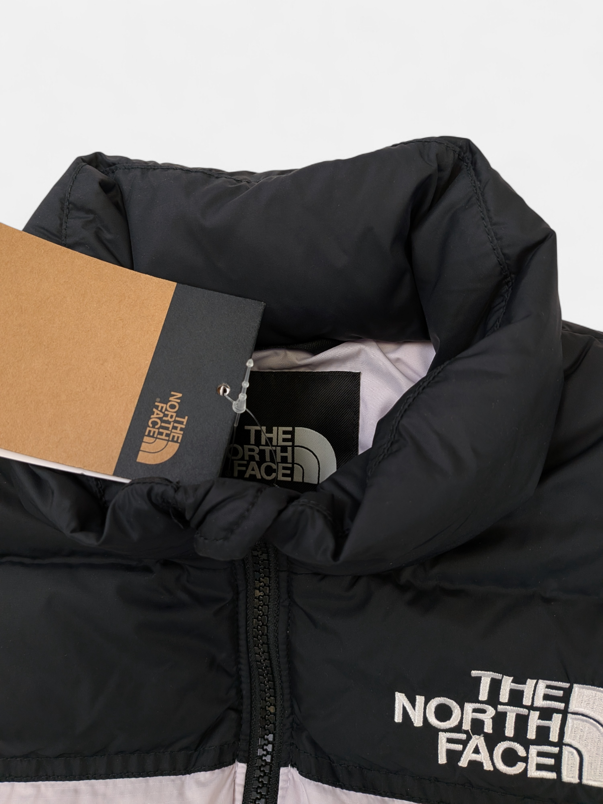 The North Face KIDS 1996 NUPTSE JACKET / Lavender Fog / RRP £170