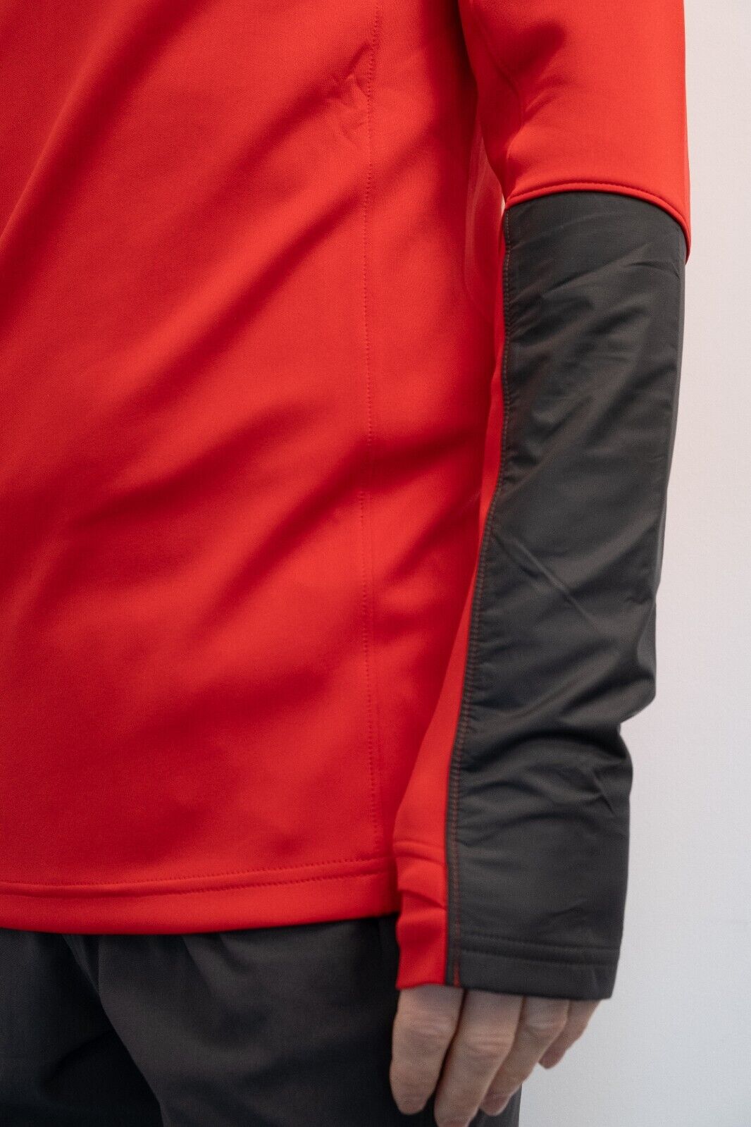 Under Armour 2019-20 Lokomotiv Moscow Training Midlayer / Red / Mens / RRP £50
