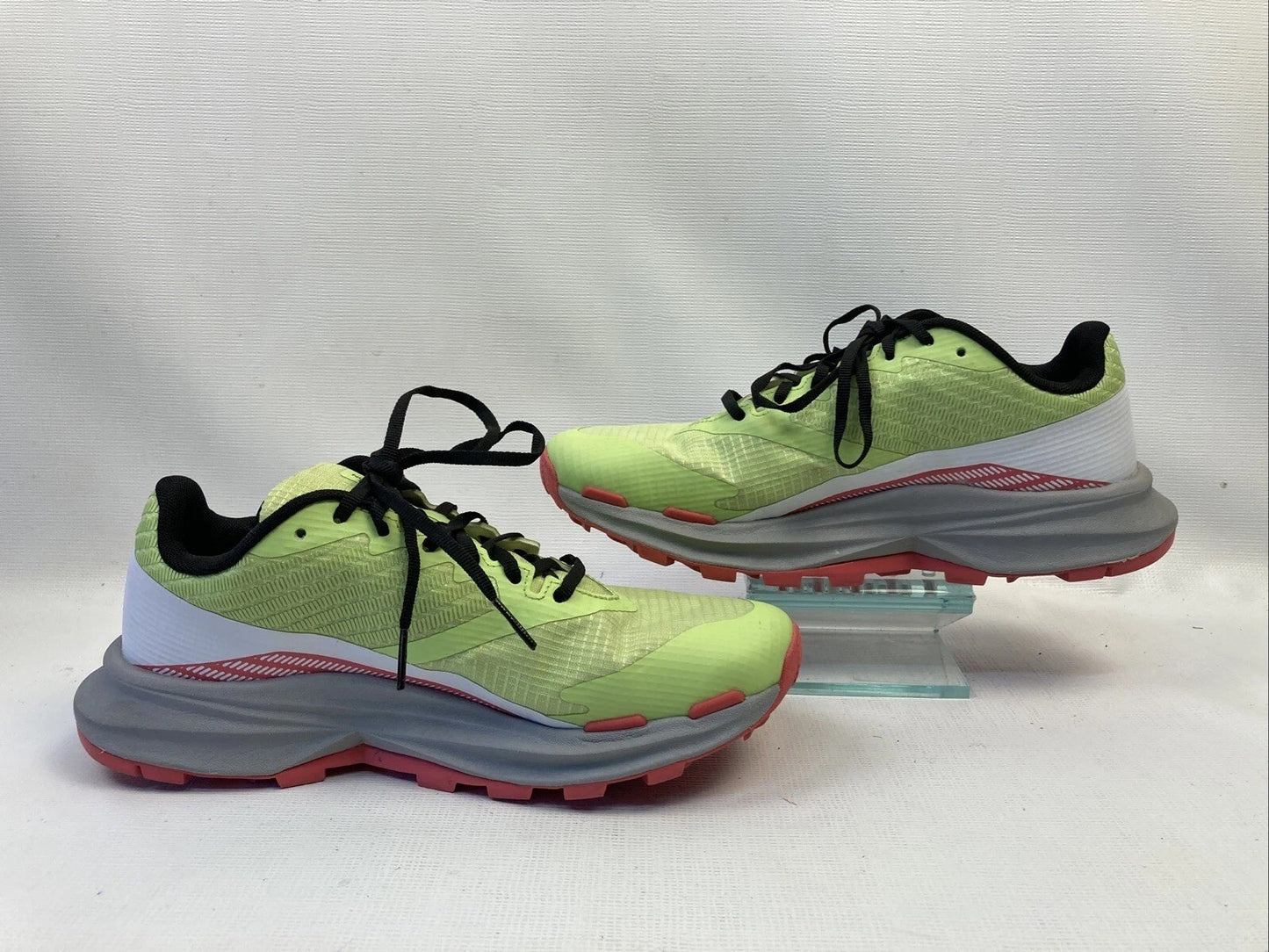 The North Face Womens Vectiv Levitum Trainers / Sharp Green/TNF White / RRP £110