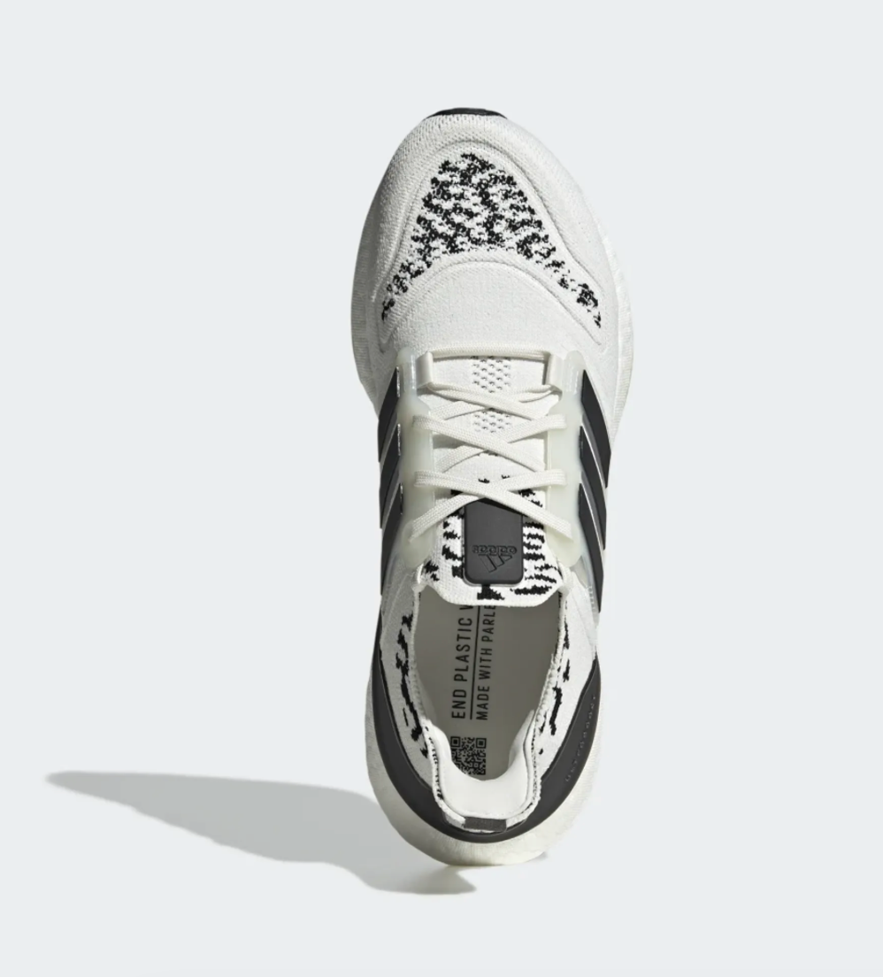 Adidas Mens Ultraboost 22 Trainers / Non Dyed Zebra / RRP £180