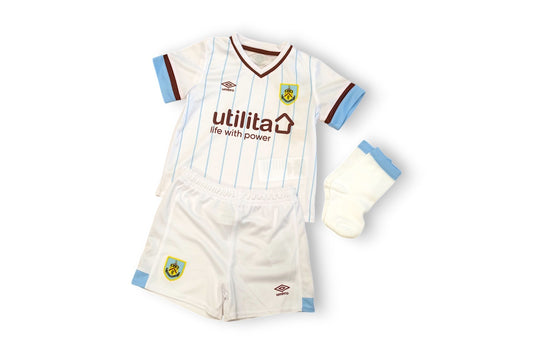 Umbro 2021-22 Kids Burnley Away Full Kit / White / RRP £35