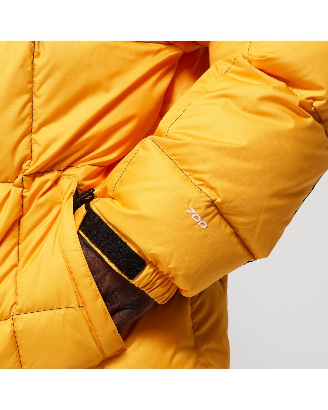 The North Face Mens Lhotse Puffer Jacket / Summit Gold / RRP £290