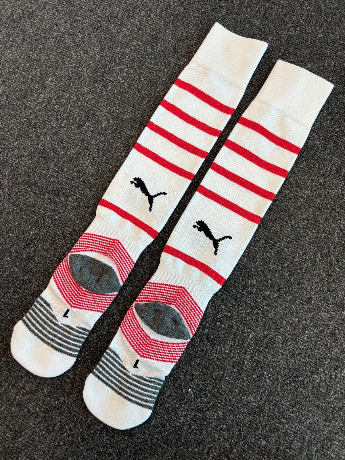 Puma PSV Kids Home Football Socks / White Red / RRP £13