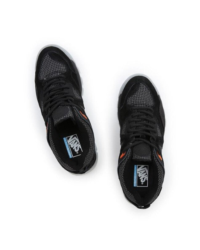 Vans Amzn Trailhead Trainers / Black / RRP £125