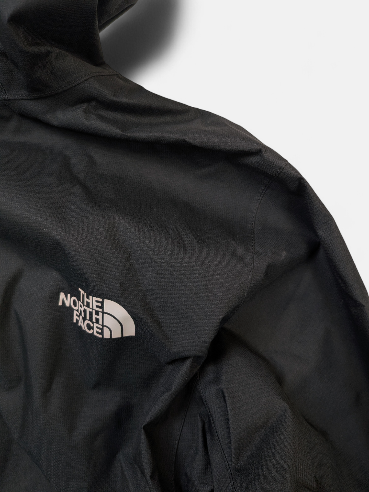 The North Face Womens Lightweight Dryvent Rain Jacket / Black / RRP £155