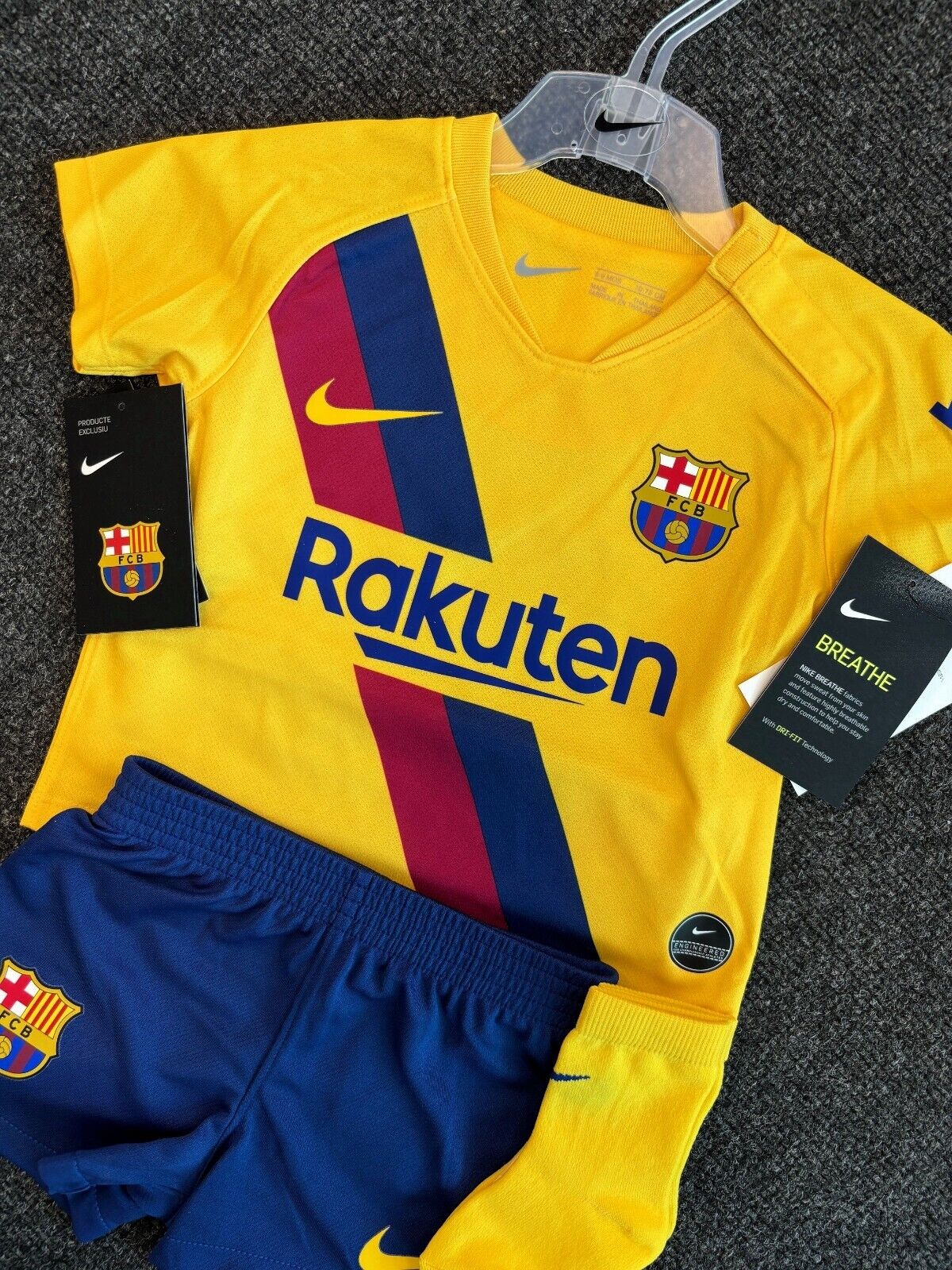 Nike Toddler Barcelona Full Football Kit / Away Yellow / 19-20 / RRP £40