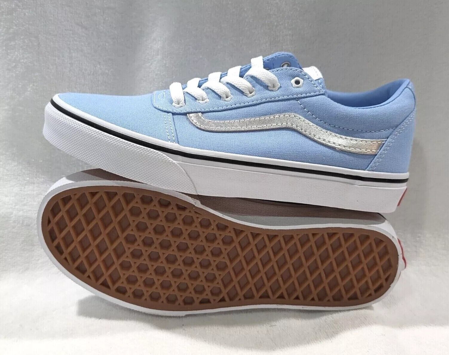 Vans Kids Ward / Baby Blue White / RRP £40