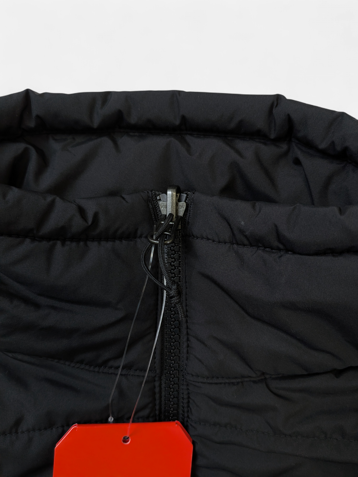 The North Face Womens NUPTSE CROPPED PUFFER JACKET / BLack / RRP £145