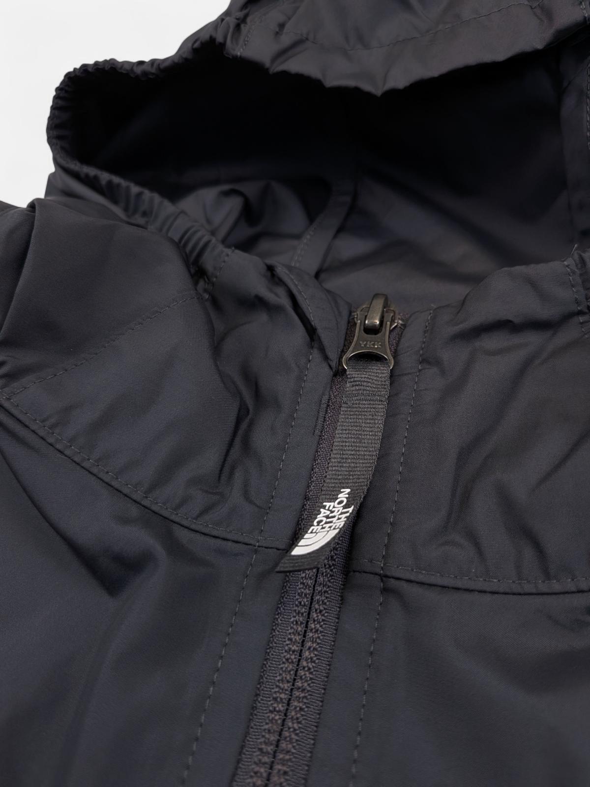 The North Face Kids React Wind Jacket / Fiery Red / RRP £50