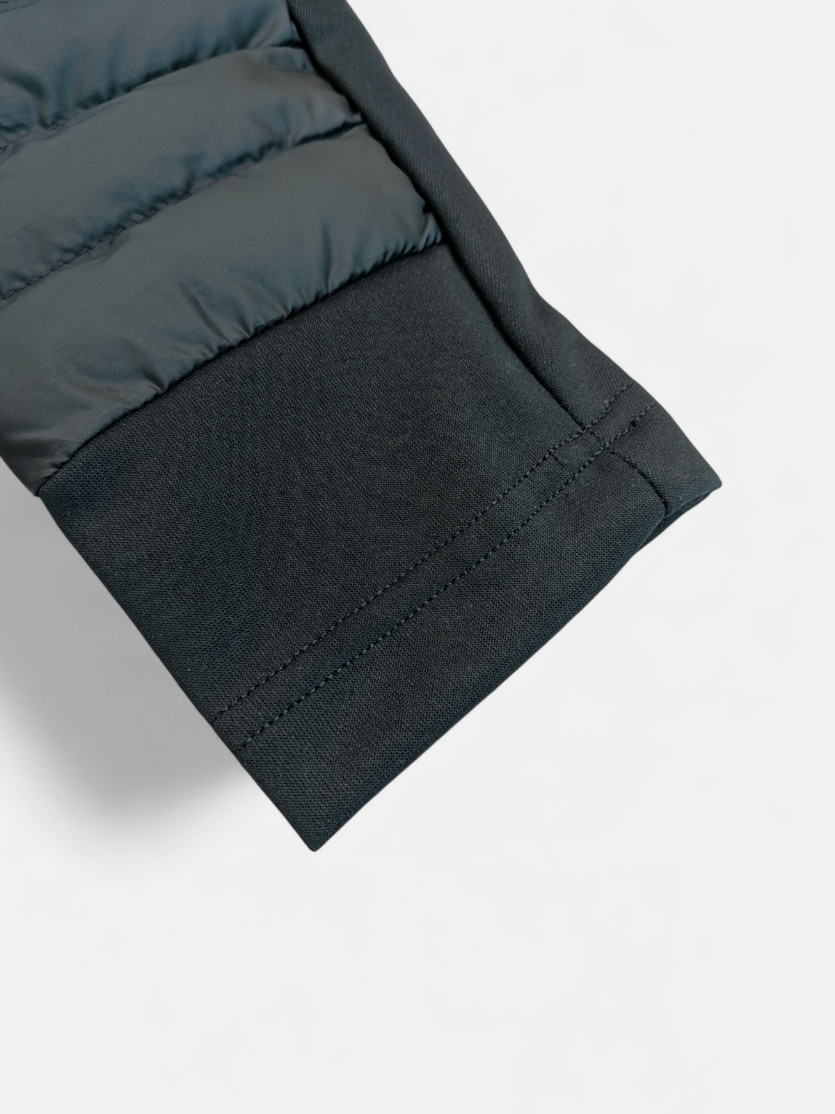 The North Face Mens Outdoor Hybrid Insulated Jacket / Black / RRP £145