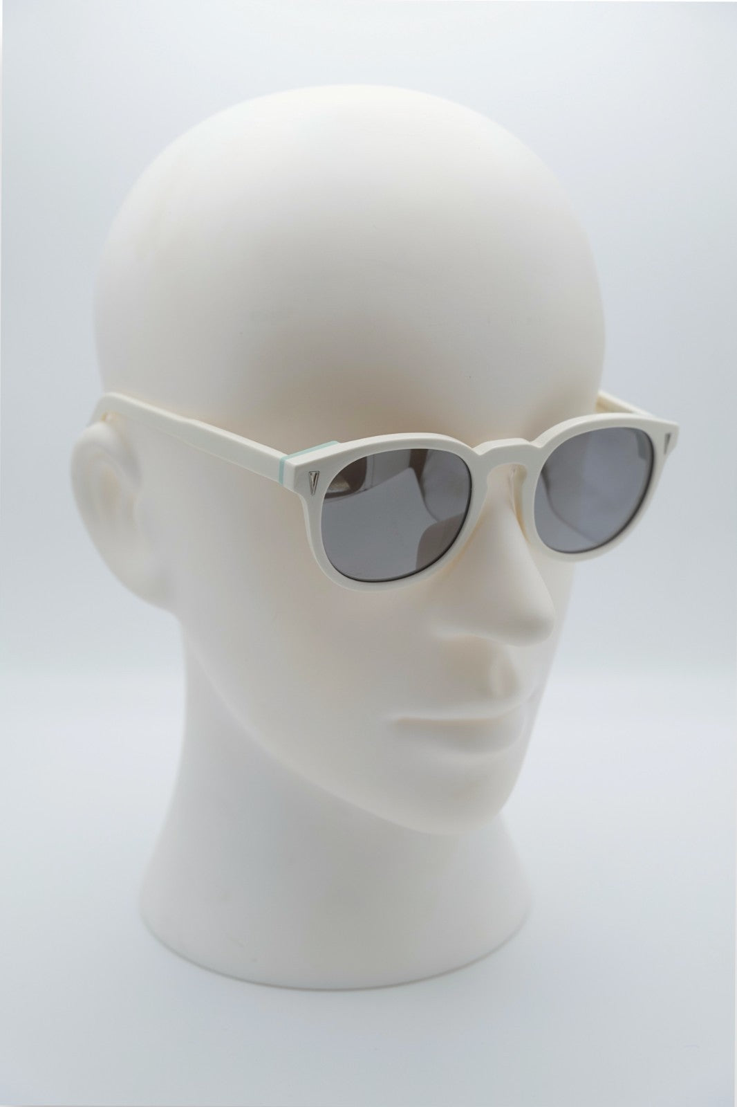 Vilebrequin Sunglasses / Unisex / White / RRP £165