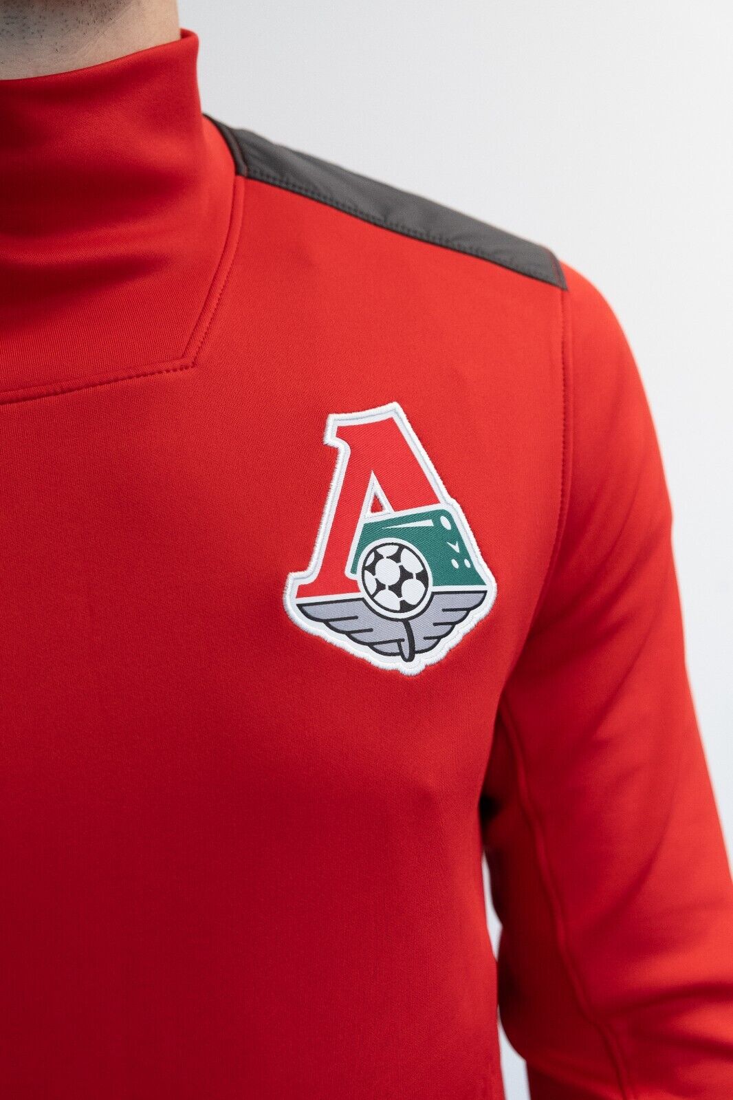 Under Armour 2019-20 Lokomotiv Moscow Training Midlayer / Red / Mens / RRP £50