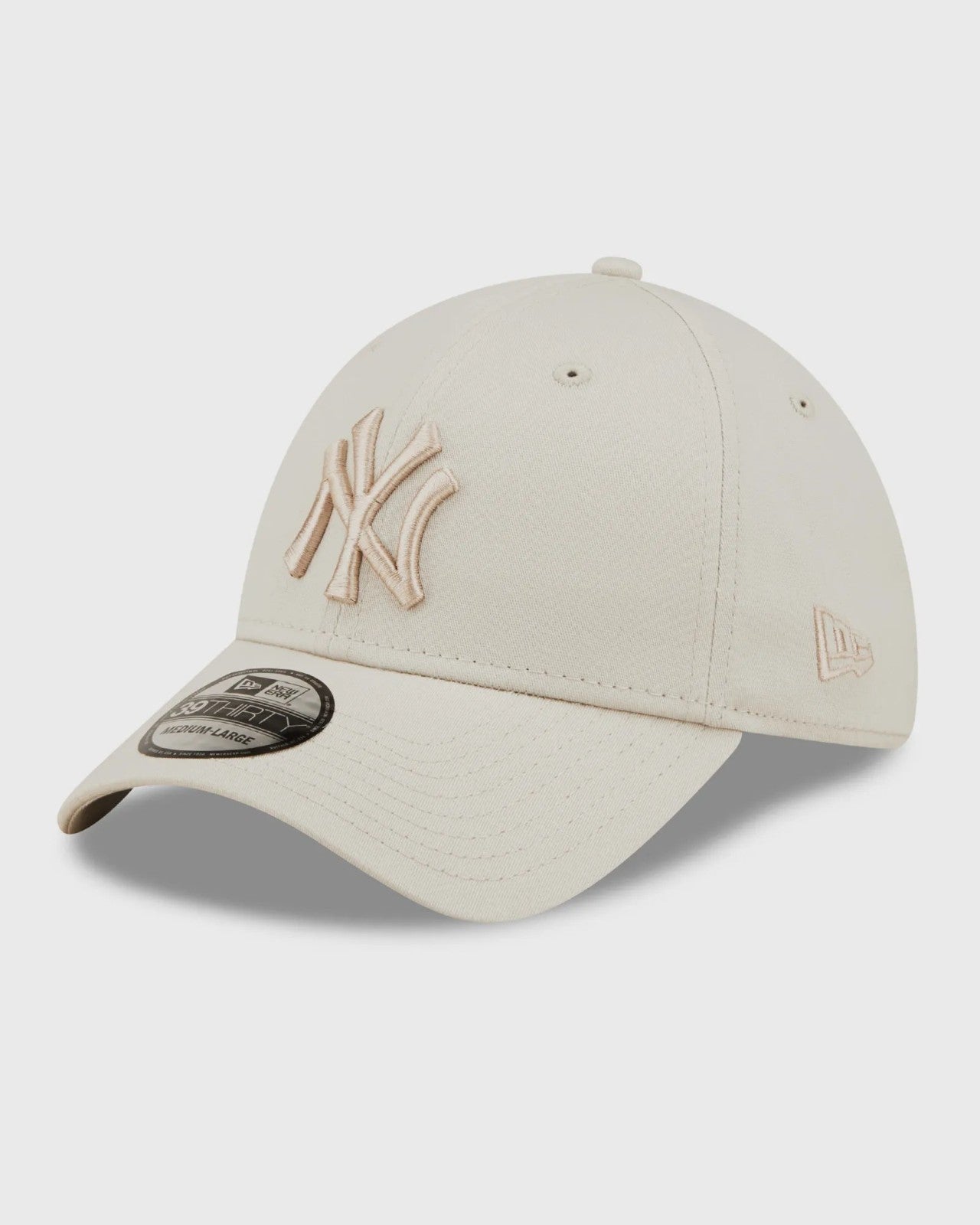 New Era Adult New York Yankees 39Thirty Stretch Cap / Beige / RRP £25