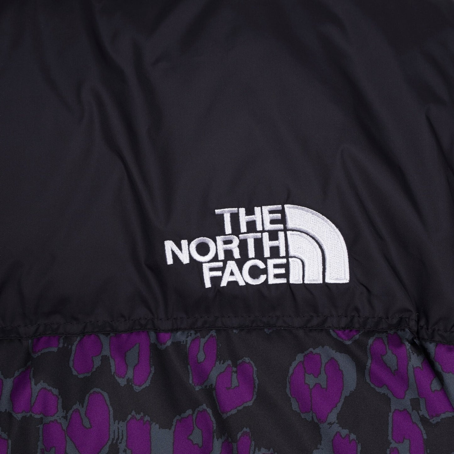The North Face Women's Print Nuptse Puffer Jacket / Black Purple Print / Rrp £30