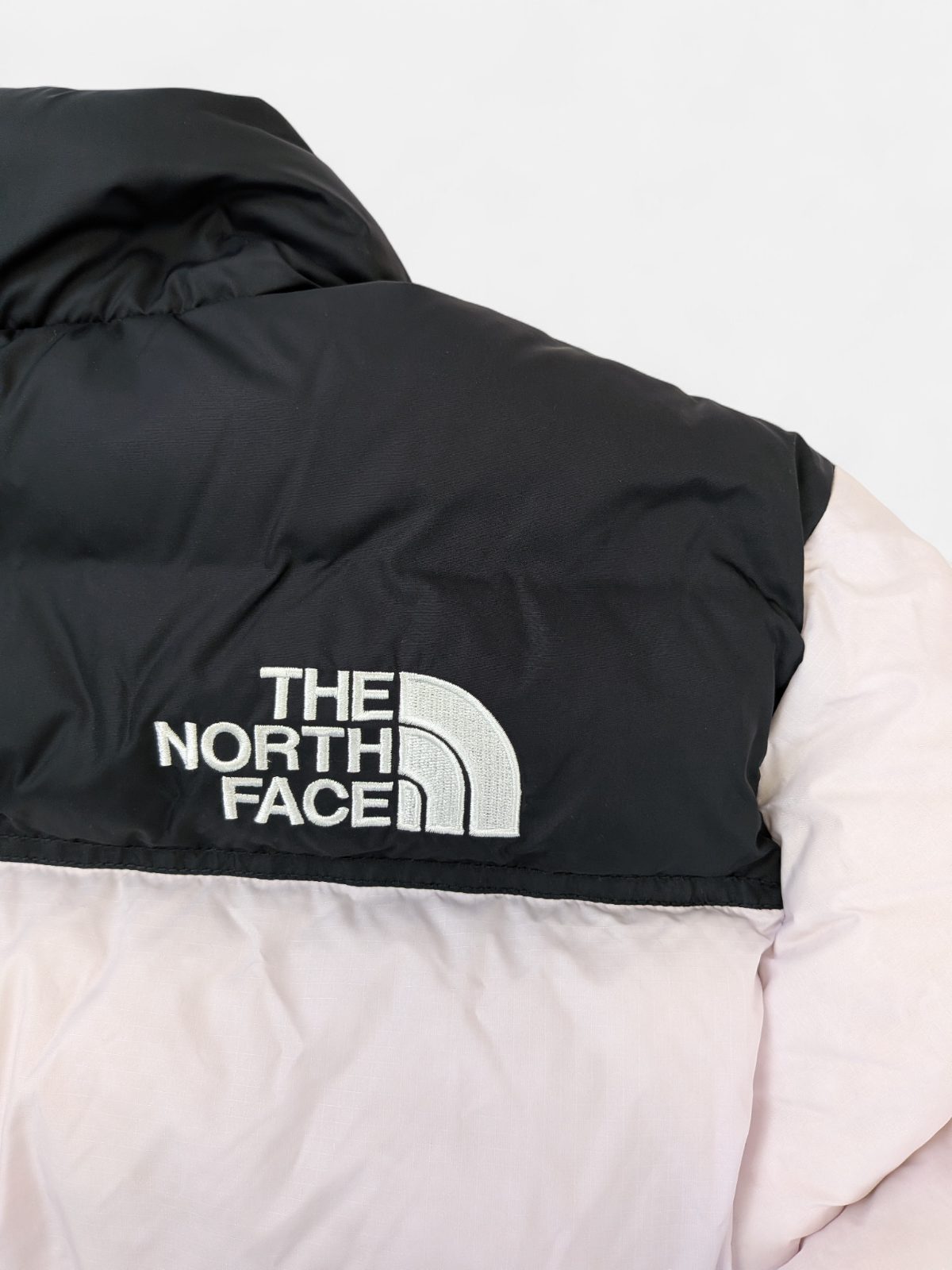 The North Face KIDS 1996 NUPTSE JACKET / Lavender Fog / RRP £170
