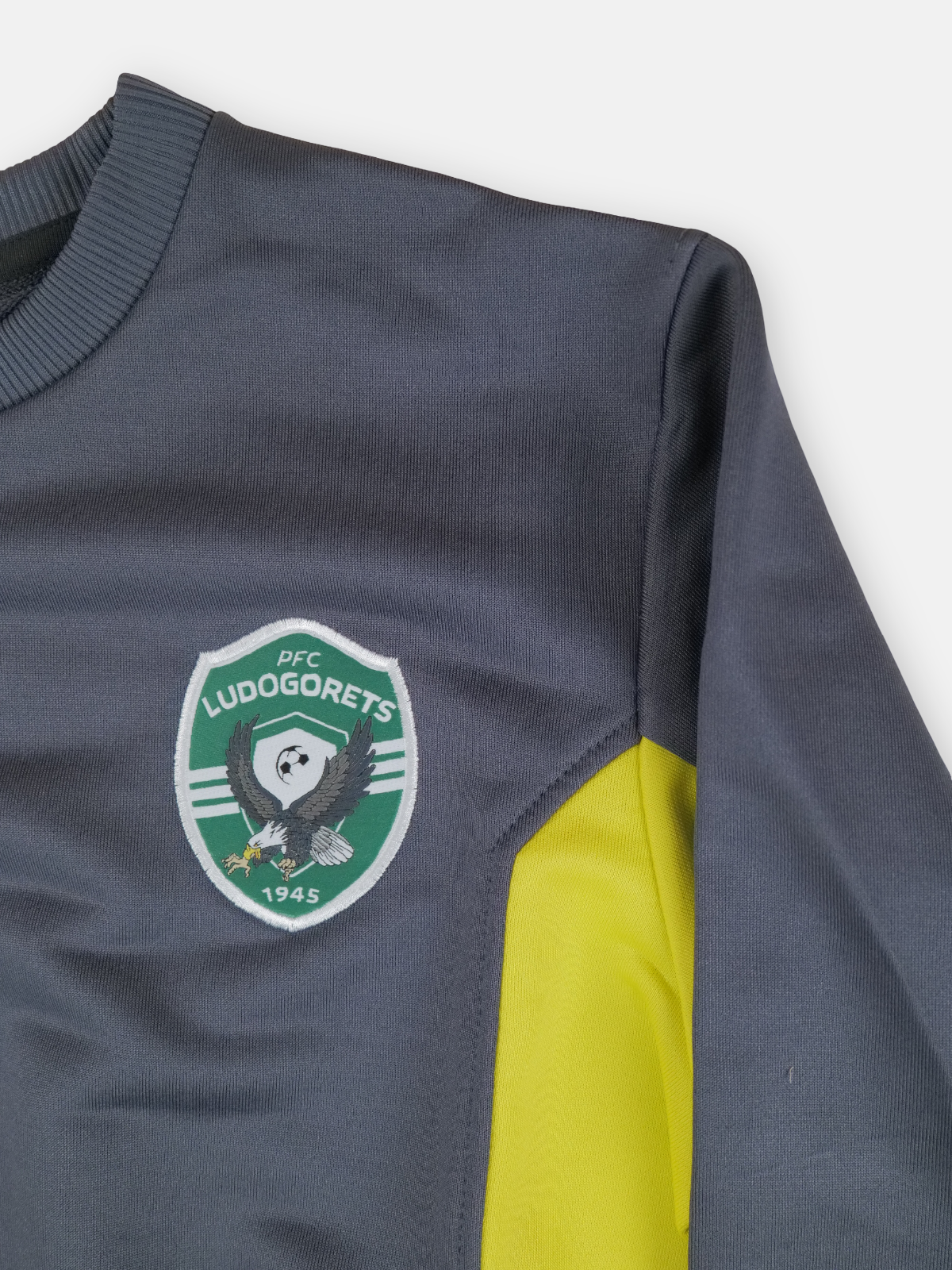 Umbro Mens 2017-18 Ludogorets Razgrad Umbro Training Sweat Top / Grey / RRP £45