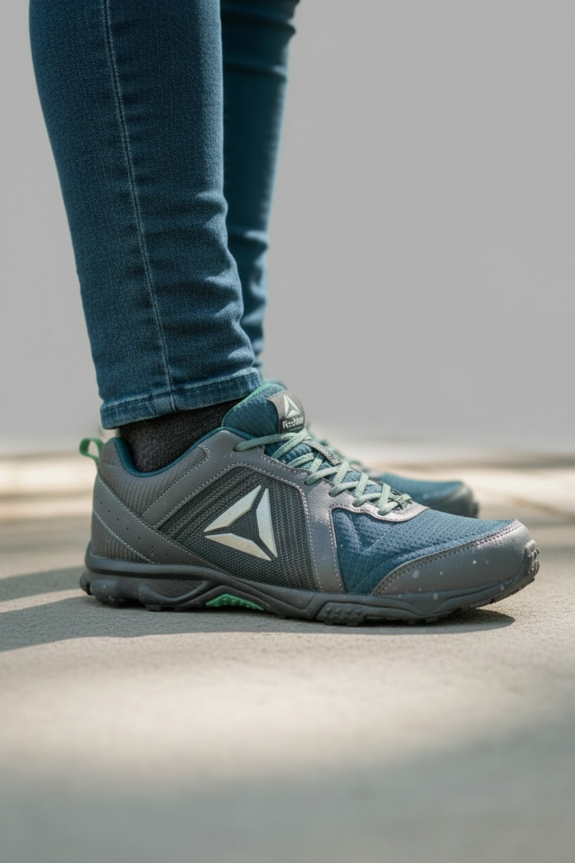 Reebok Men's Trail Voyager 3.0 Walking Shoes / Coal / Mineral Blue / RRP £80